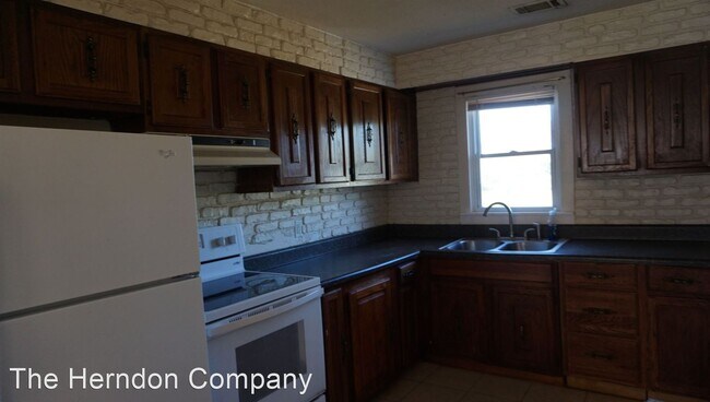 Building Photo - 4026 Old Clyattville Rd
