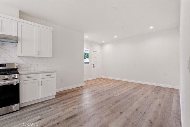 Building Photo - 11302 Morrison St