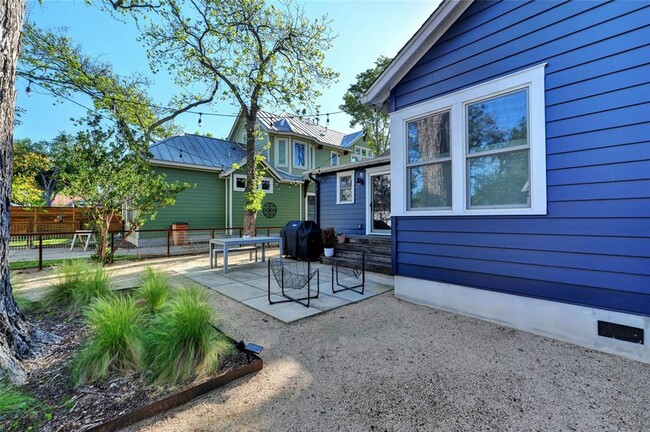 Building Photo - 4602 Eilers Ave