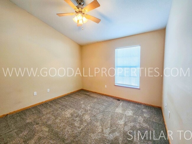 Building Photo - 2-Bedroom, 2-Bath Townhome in Ankeny with Attached 2-Car Garage