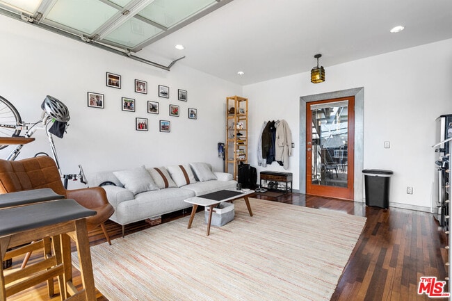 Building Photo - 24 Westminster Ave