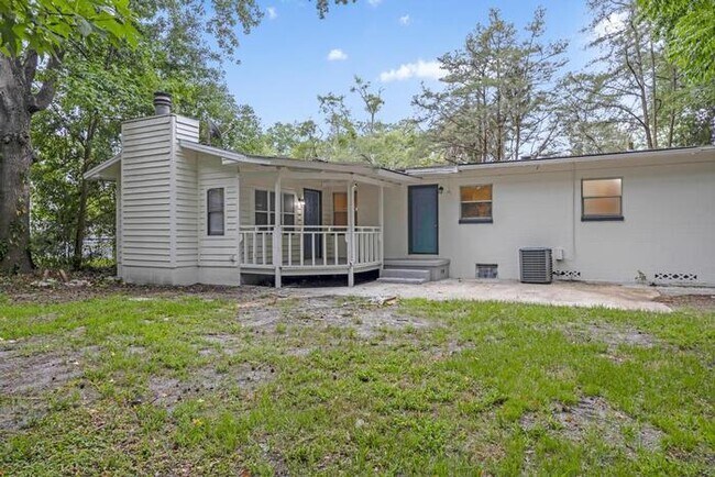 Building Photo - Renovation, MUST SEE!