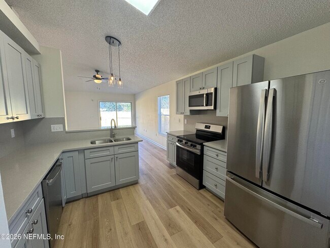 Building Photo - 8038 Timber Point Dr