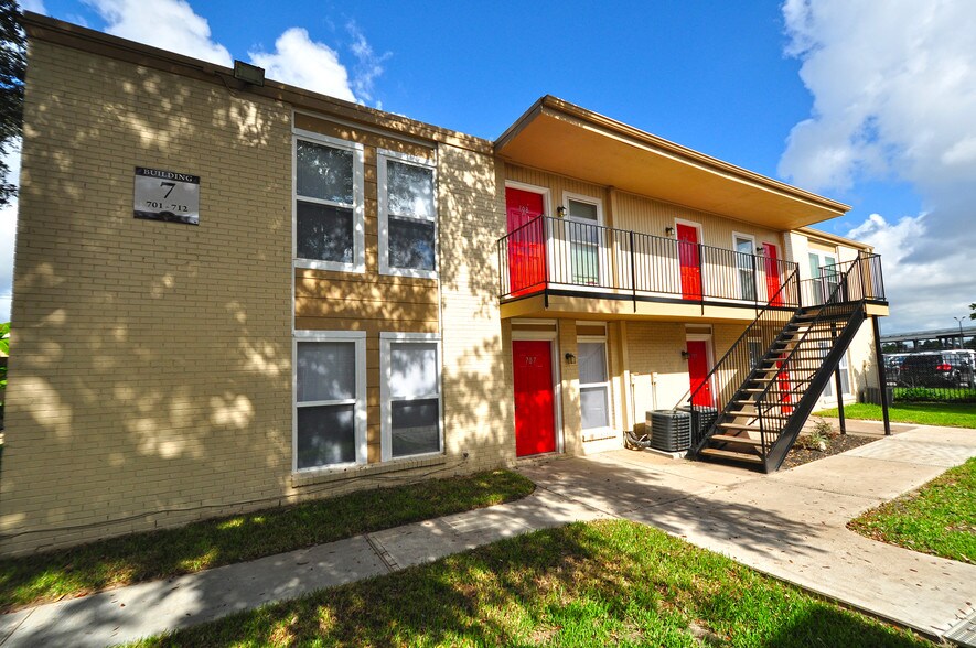 Evergreen Apartments Houston, TX Apartment Finder