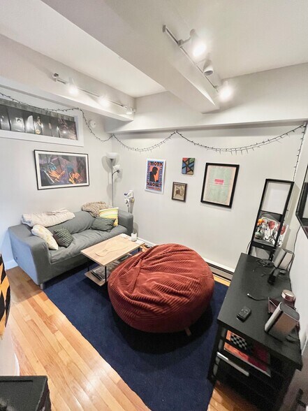 Building Photo - 12 Stoneholm St