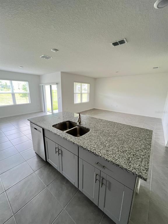 Building Photo - 446 Baroness Way