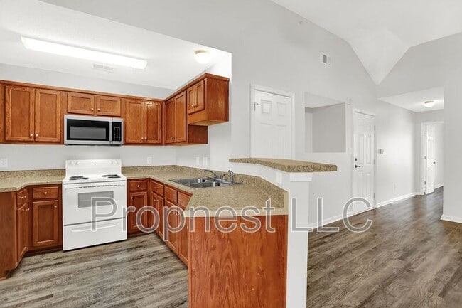 Building Photo - 771 Barrington Woods Cove