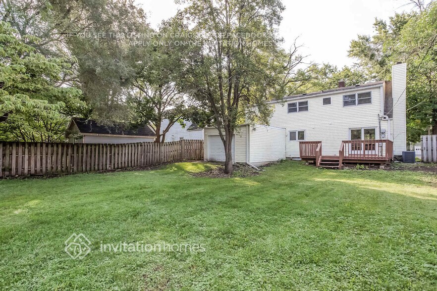 Building Photo - 1221 Oneida St
