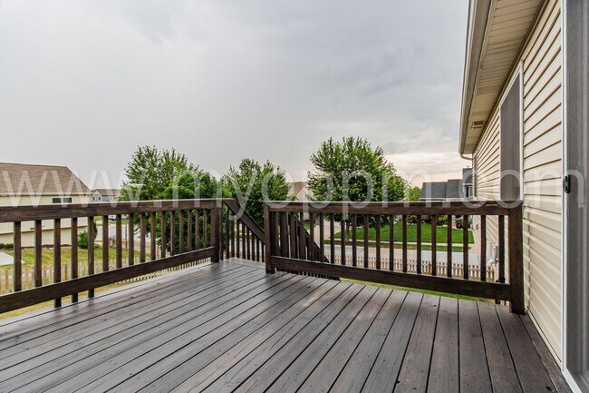 Building Photo - Available NOW! | 3 Bedroom / 2 Bathroom Home | Bennington