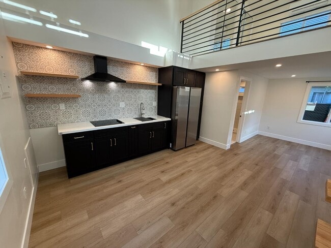 Building Photo - 811- 909 S Spruce Street