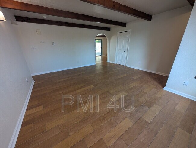 Building Photo - 4800 Choctaw Trail NW
