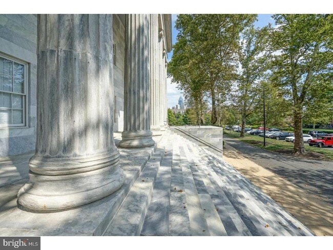 Building Photo - 508 Captains Way