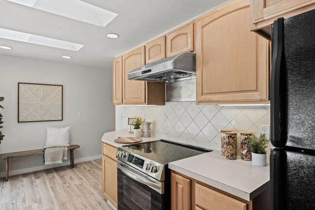 Building Photo - 13726 SE 24th St