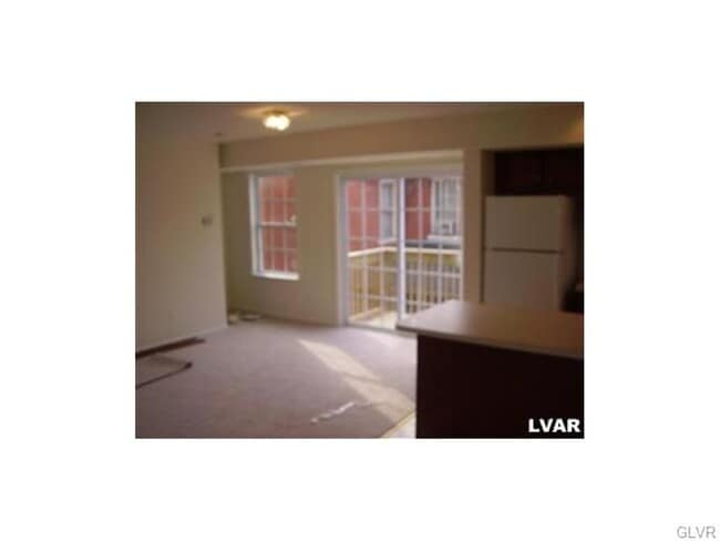 Building Photo - 39 E Garrison St