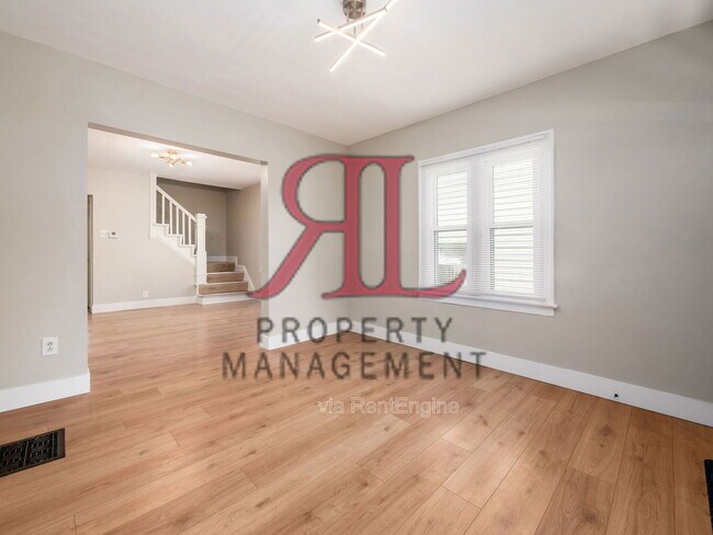 Building Photo - 439 Eldridge Ave