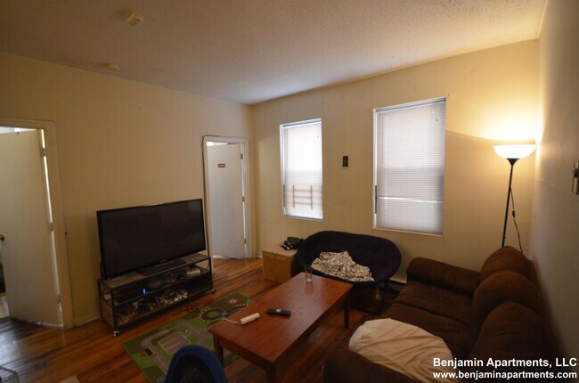 Building Photo - 890 Huntington Ave