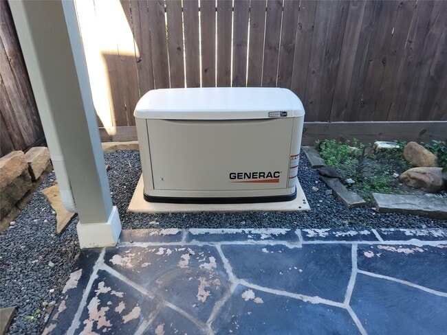 Building Photo - 4914 Rose St