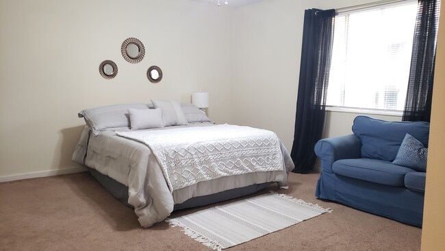 Building Photo - 507 NW 39th Rd