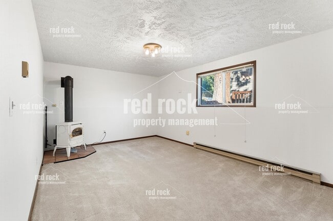 Building Photo - 820 S Liberty Dr