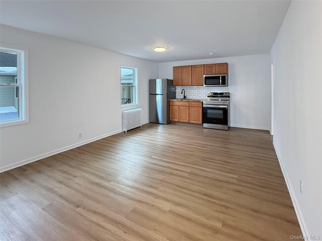 Building Photo - 4332 Albany Post Rd