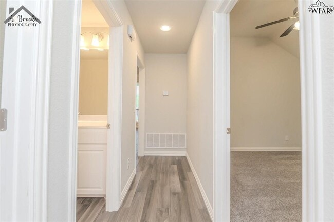 Building Photo - 4938 Spring Hill Dr