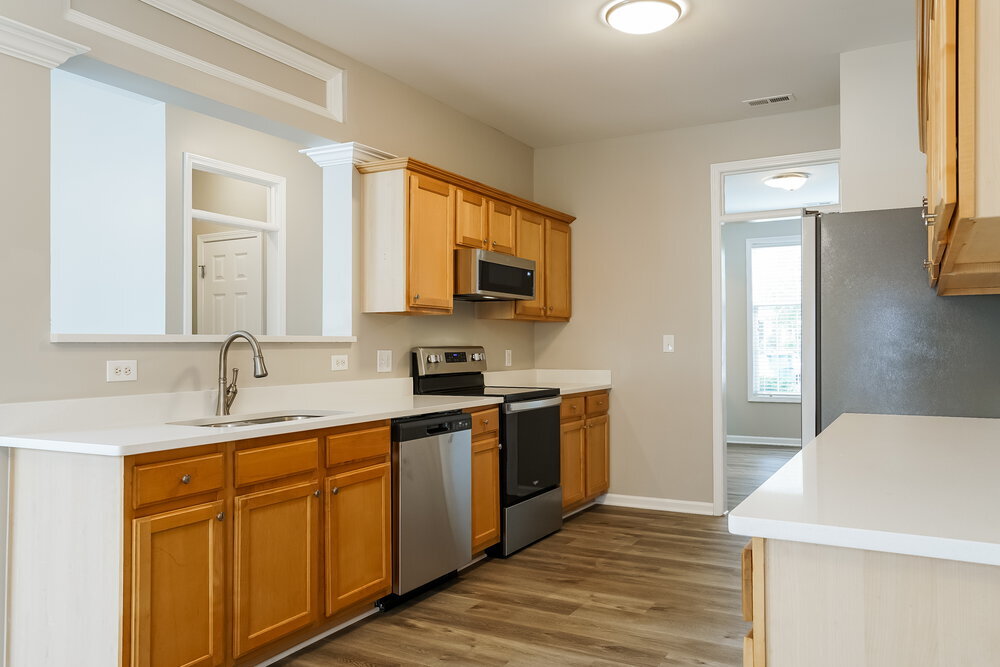 Building Photo - 8115 Willowglen Dr