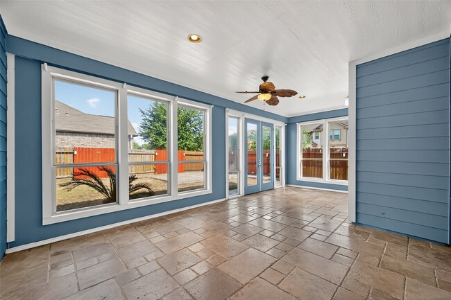 Building Photo - 13019 Foxwood Creek Ln