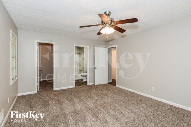 Building Photo - 125 Creekview Dr