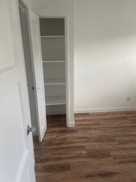 Linen closet - 6027 Heliotrope Ave