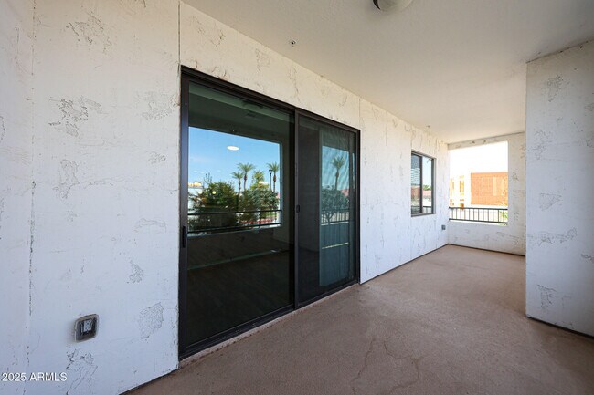 Building Photo - 2511 W Queen Creek Rd