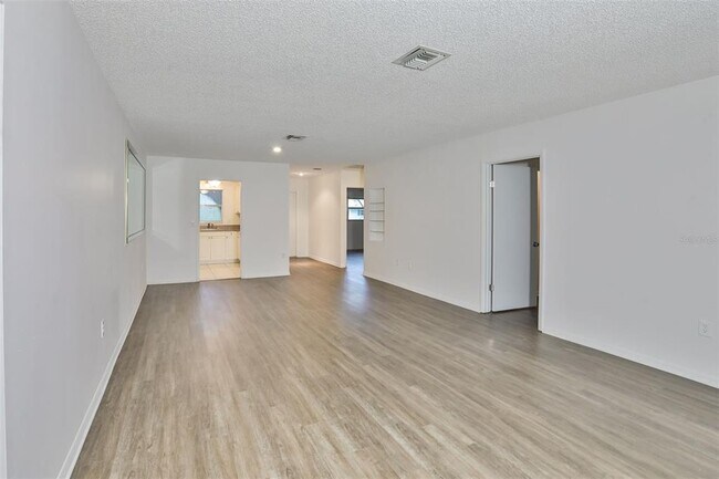 Building Photo - 720 Palmer Ln