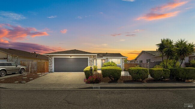 Building Photo - 340 Mokelumne Dr