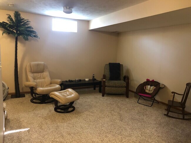 Downstairs Family Room - 2535 Laverna St