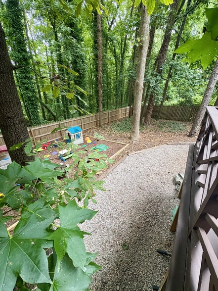 Building Photo - 1433 Greenside Dr