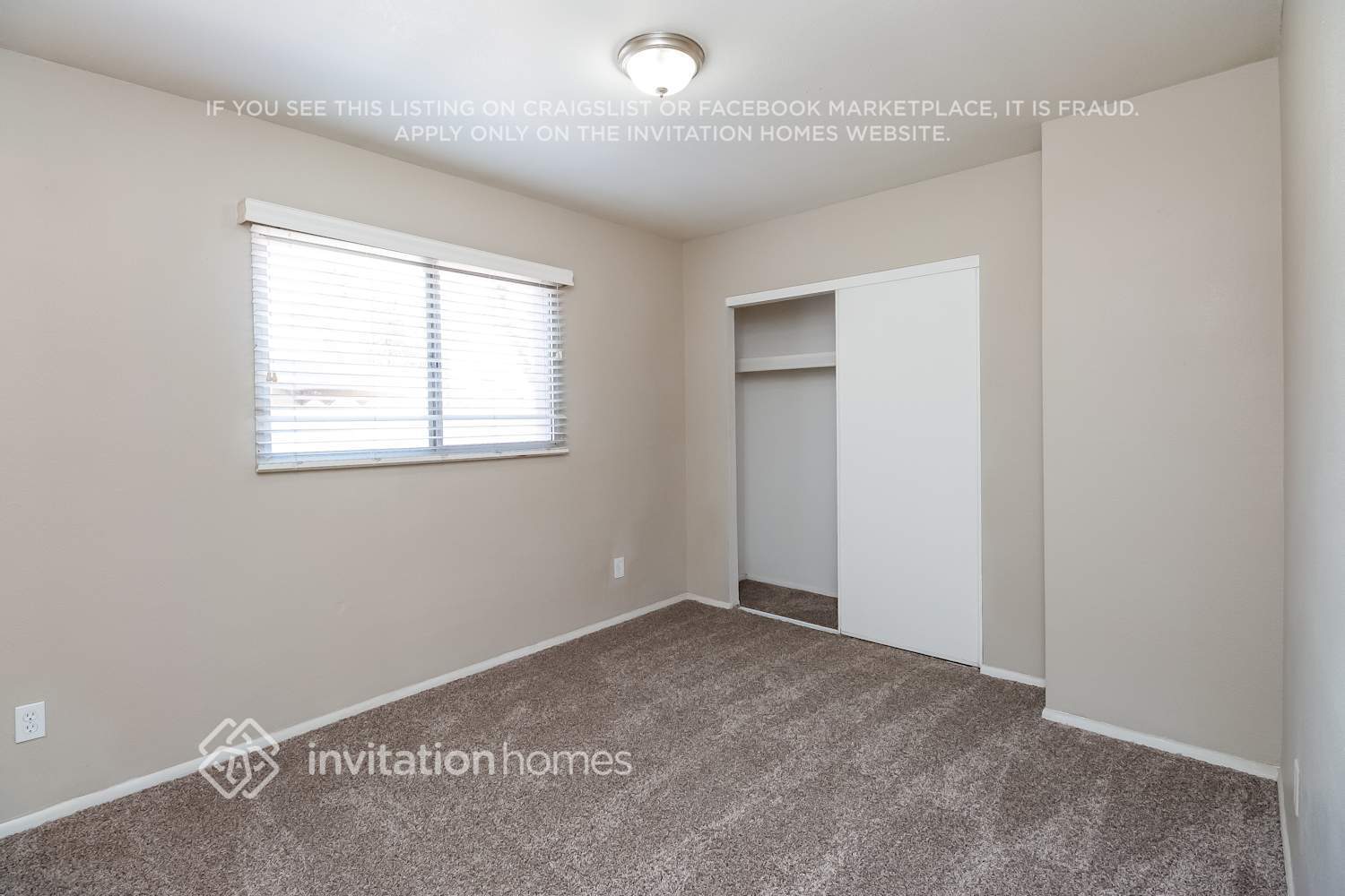 Building Photo - 2208 N 48th Dr
