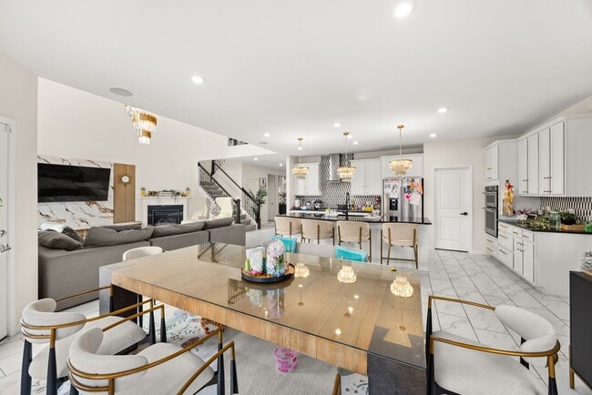 Building Photo - PARADISE IN PLAINFIELD's NORTHPOINTE