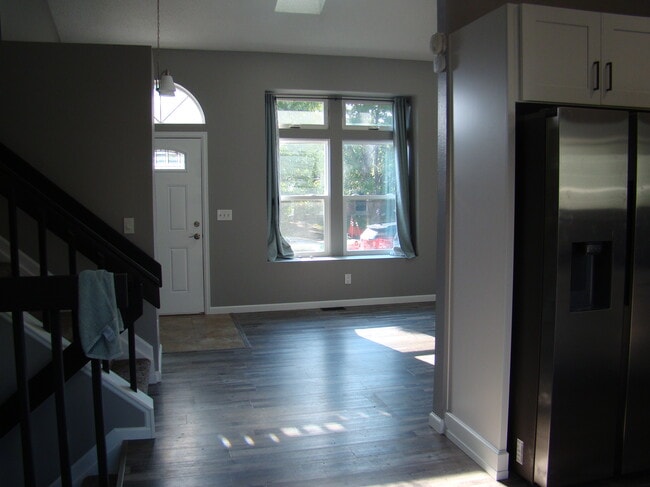 Building Photo - 8825 Boxelder Dr