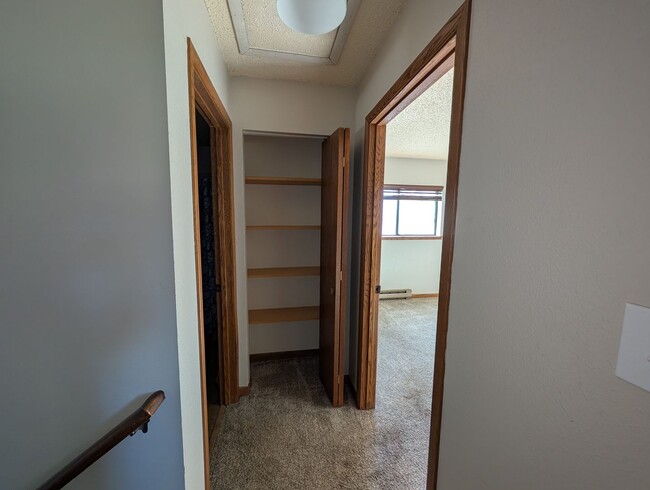 Building Photo - For Rent: Unfurnished 2 Bedroom 2 Bath Condo