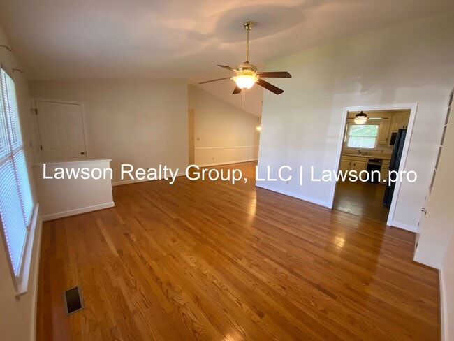 Building Photo - Spacious Hollins Four Bedroom w/ Finished Basement