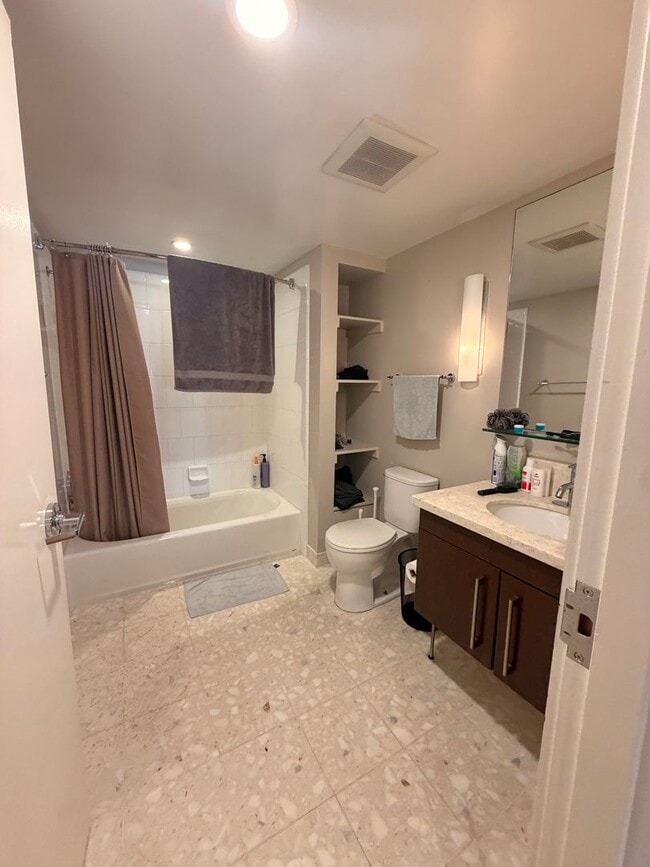 Building Photo - Industrial-Chic Loft in East Village | 1,049 Sq Ft | Gym & Rooftop