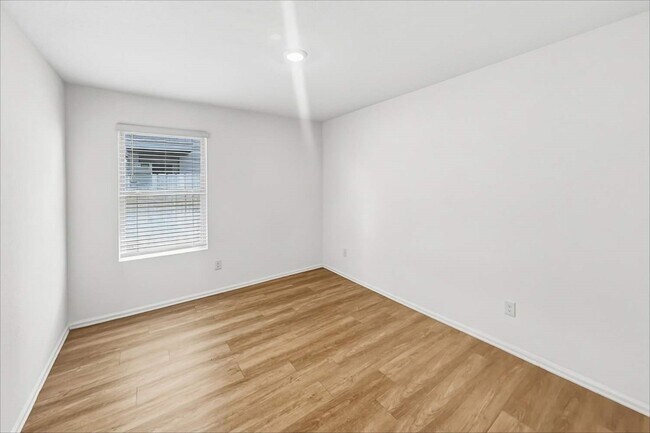 Building Photo - 22276 Stoney Ravine Dr
