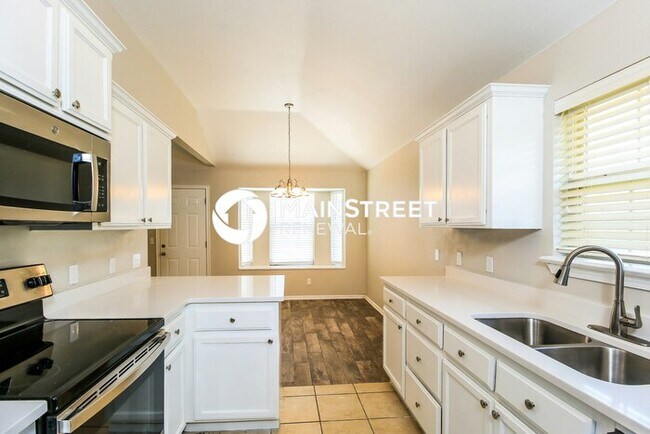 Building Photo - 3 Bedroom Pet-Friendly Home in OKLAHOMA CITY, OK with Main Street Renewal