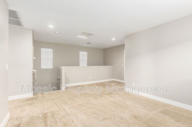 Building Photo - 4046 S 58th Ln