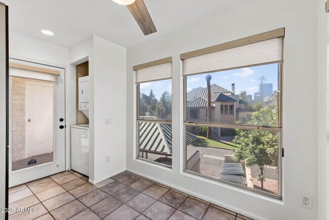 Building Photo - 101 N 7th St