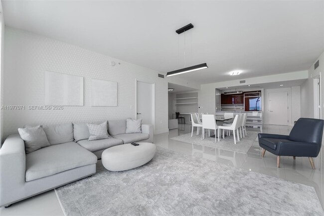 Building Photo - 3951 S Ocean Dr