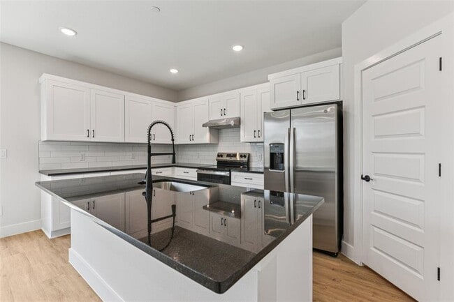 Building Photo - 9311 Curious Squirrel St