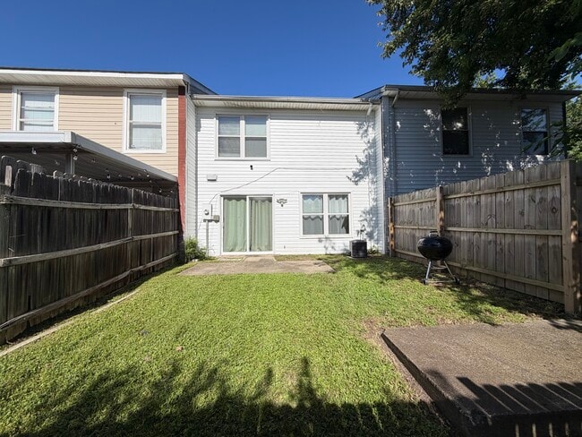 Building Photo - 649 Govenors Way