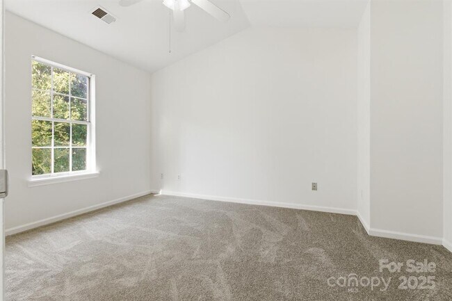 Building Photo - 6113 Windsor Gate Ln