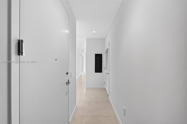 Building Photo - 1400 Biscayne Blvd