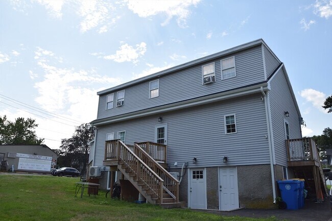 Building Photo - 909 North St